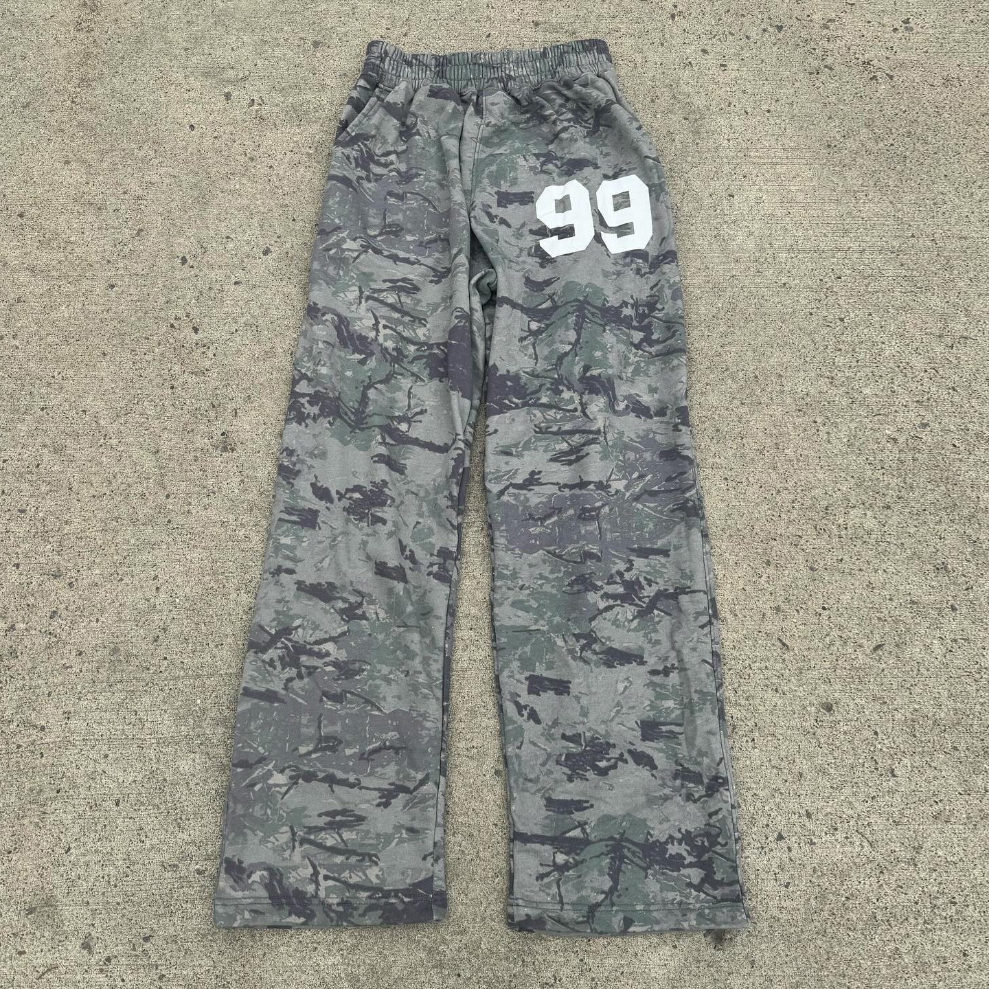 Camouflage digital print casual trousers