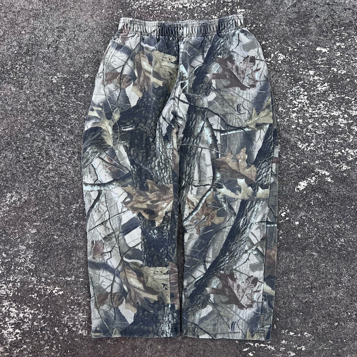 Tree camouflage print wide-leg pants