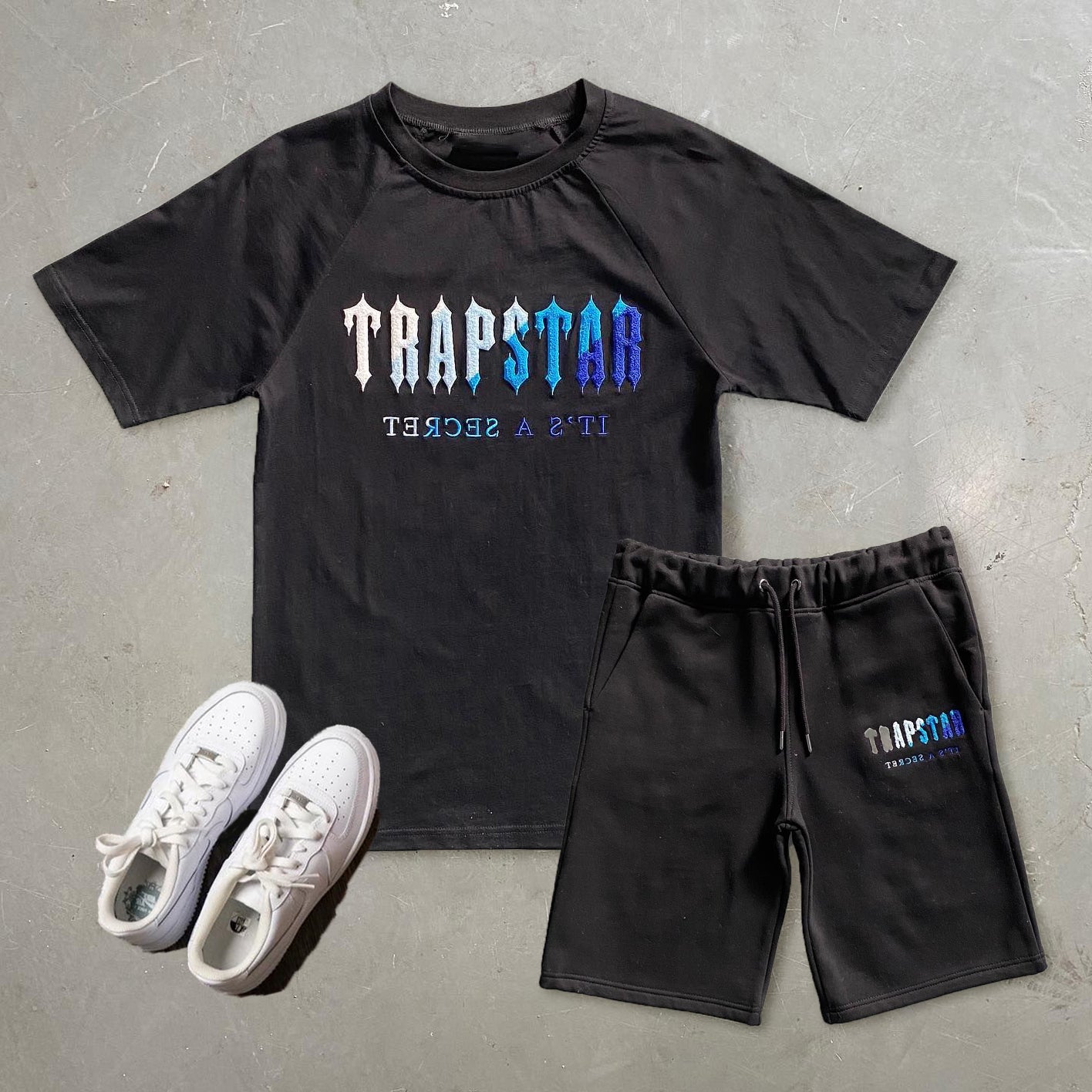 Trapstar Print T-Shirt Shorts Two Piece Set