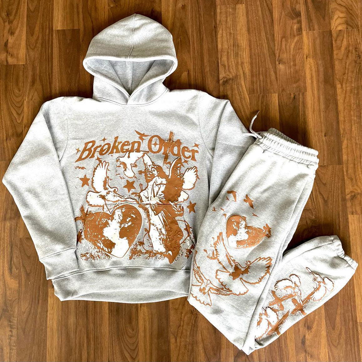 Stylish Retro Print Angel Hoodie Set