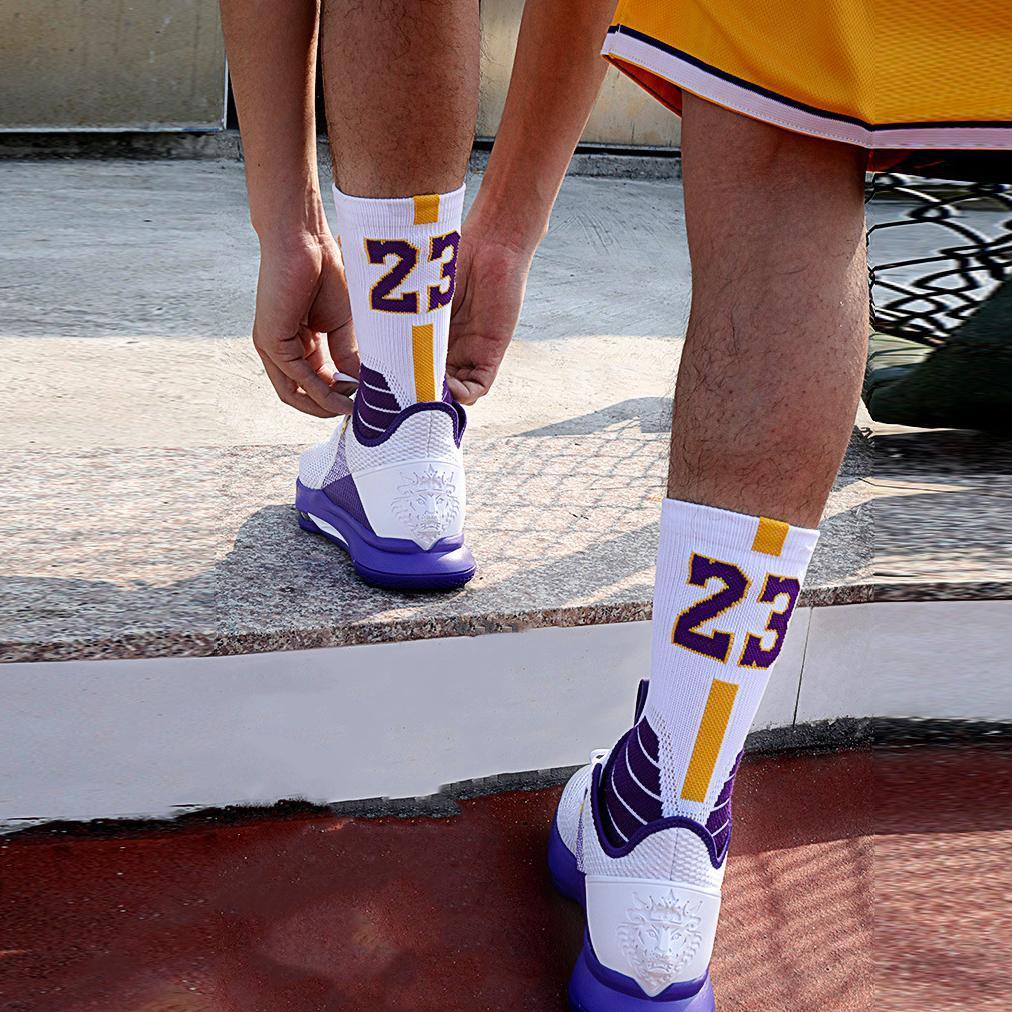 Sports hip-hop street basketball mid-tube sports socks socks