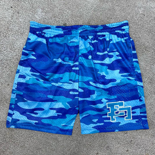 Trendy camouflage print casual shorts