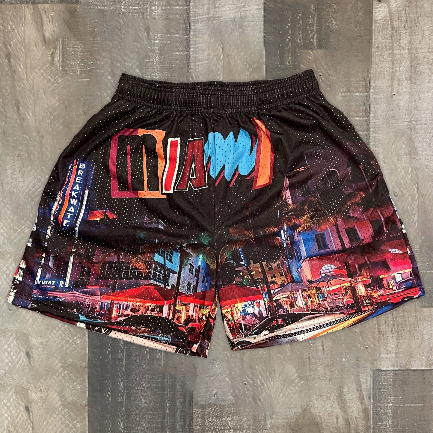 Statement Street Style Printed Mesh Track Shorts