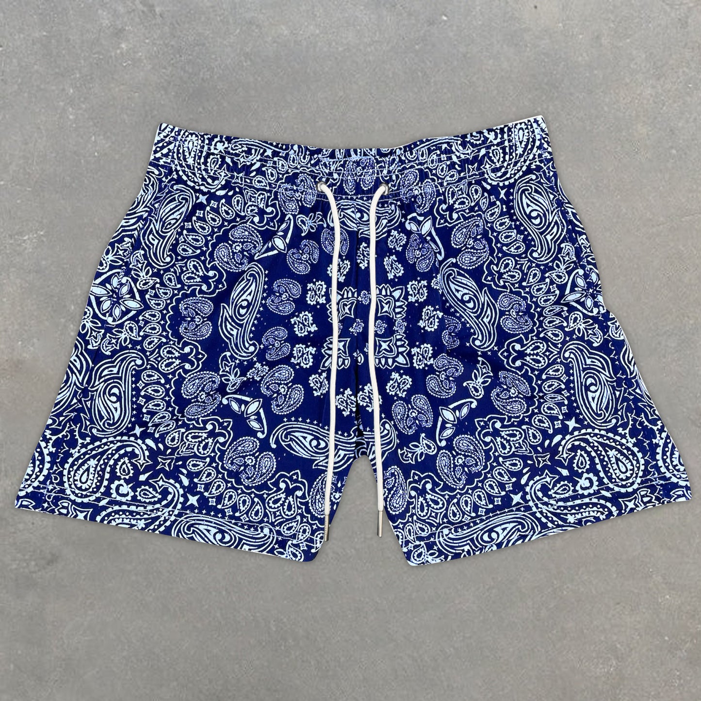 Relaxed statement paisley print stretch shorts