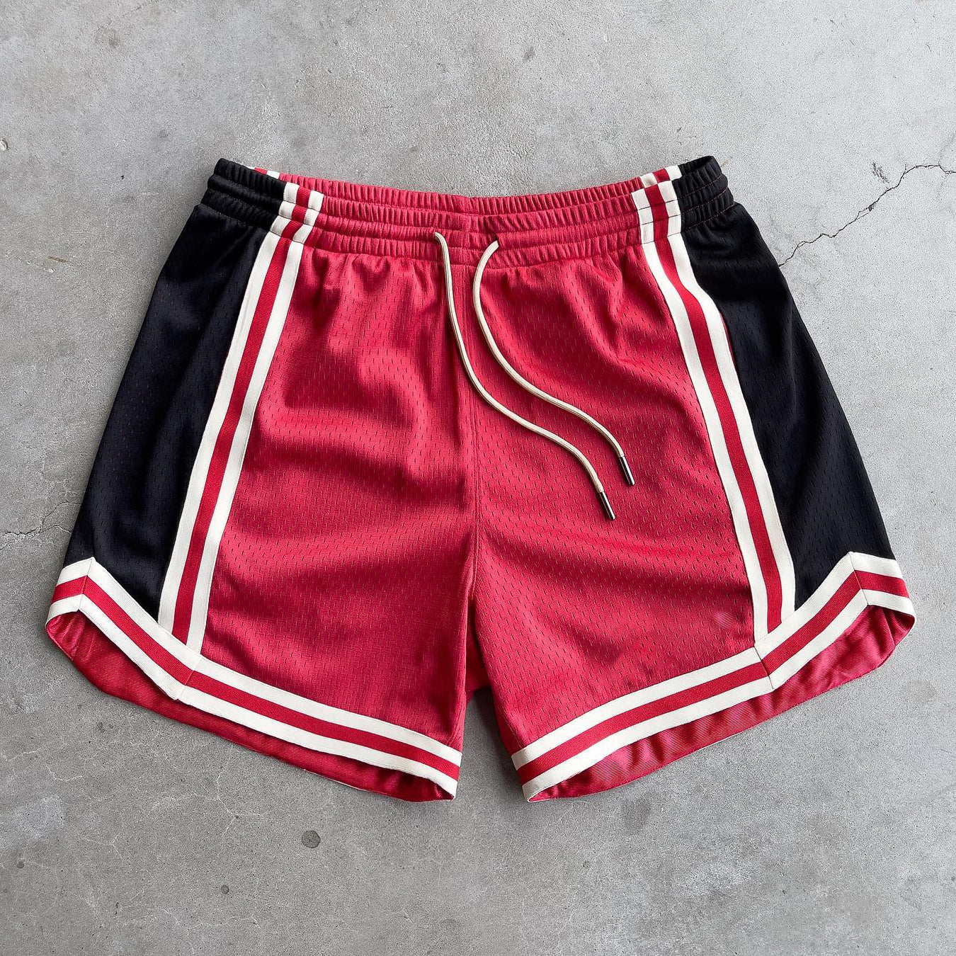 Trendy sporty color block print shorts