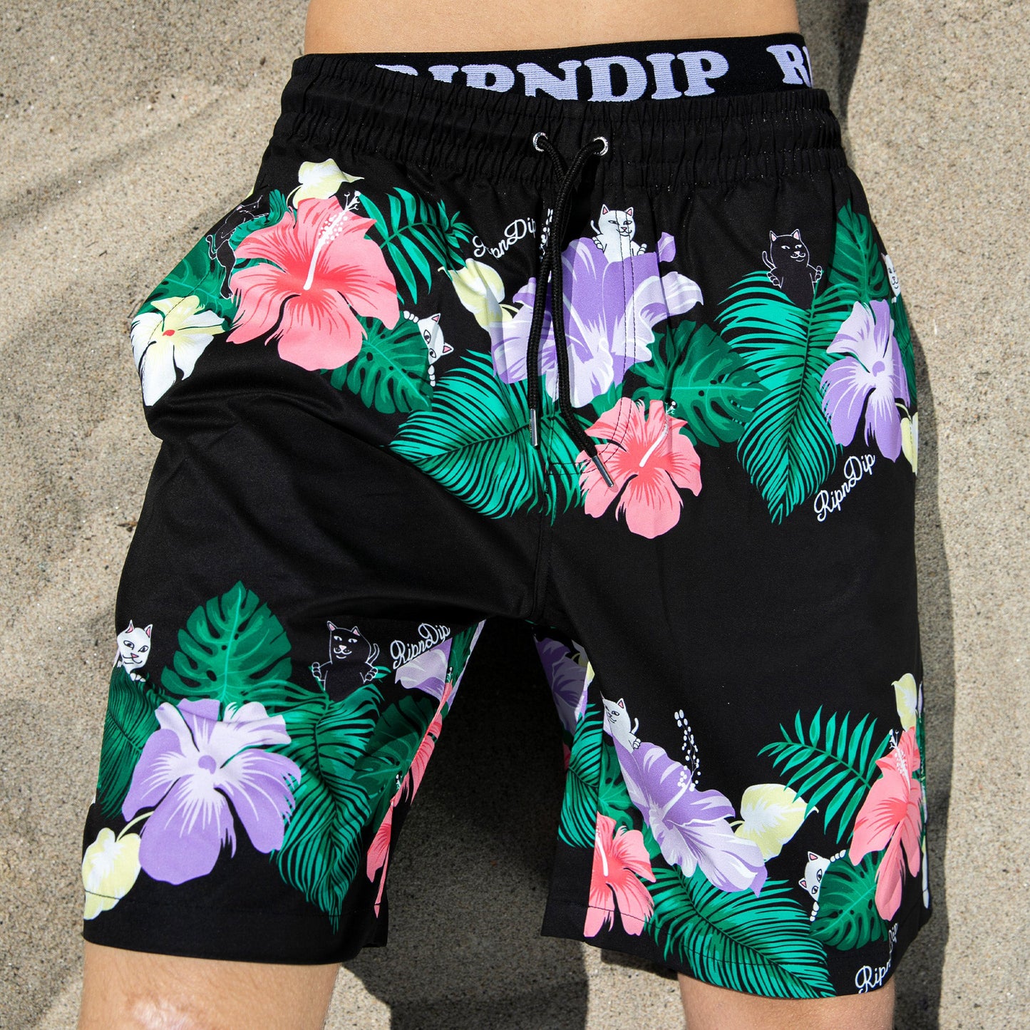 Trendy retro printed casual beach shorts