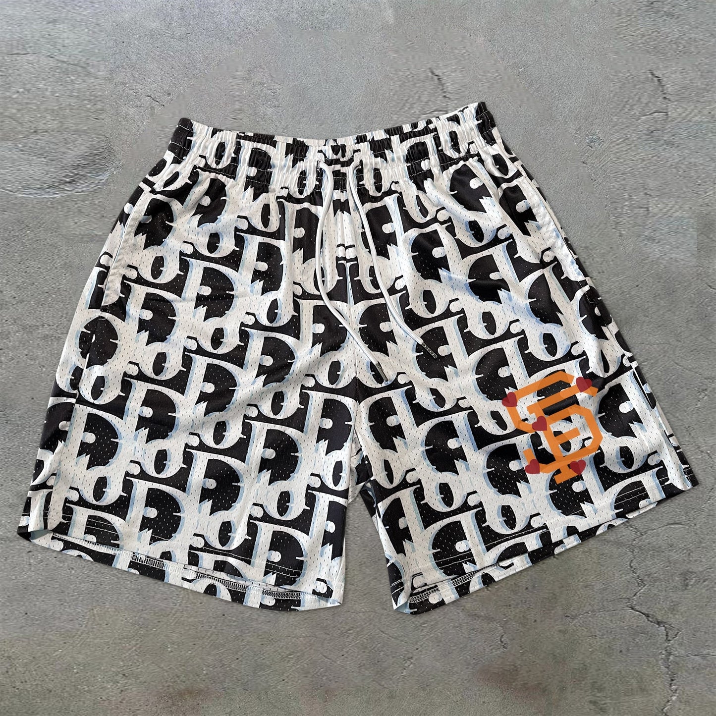 Sleek Vintage Print Street Mesh Shorts